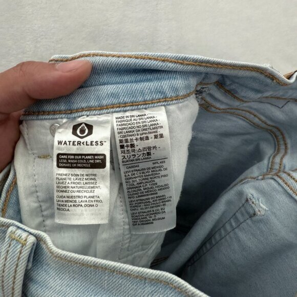 Levis Jeans Womens 32x33 Blue Light Wash Ribcage Boot Stretch High Rise - Picture 4 of 16